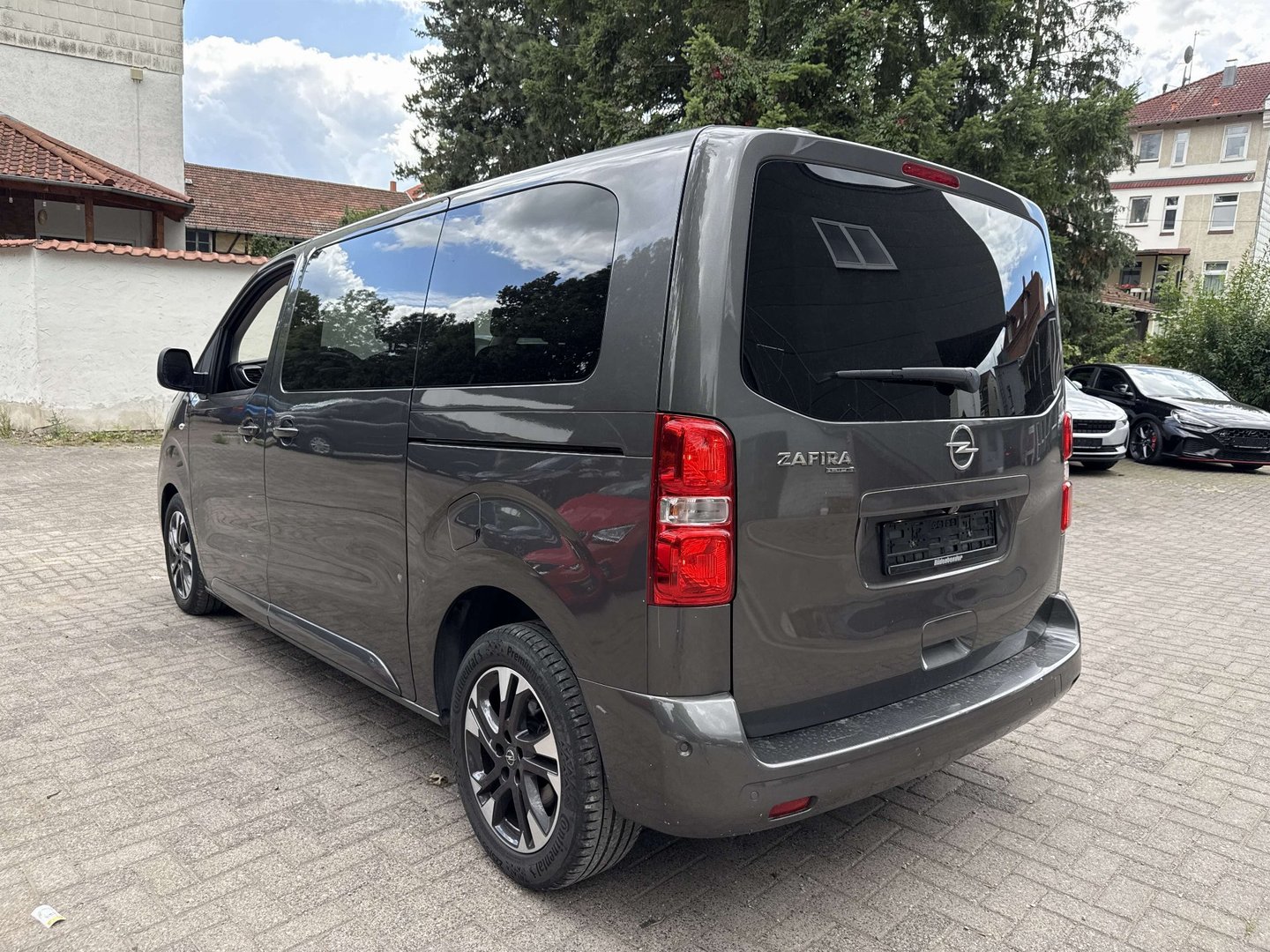 Opel Zafira Life Tourer 2,0 CDTI Automatik Edition photo