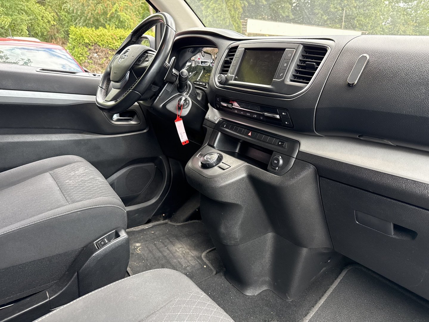 Opel Zafira Life Tourer 2,0 CDTI Automatik Edition photo