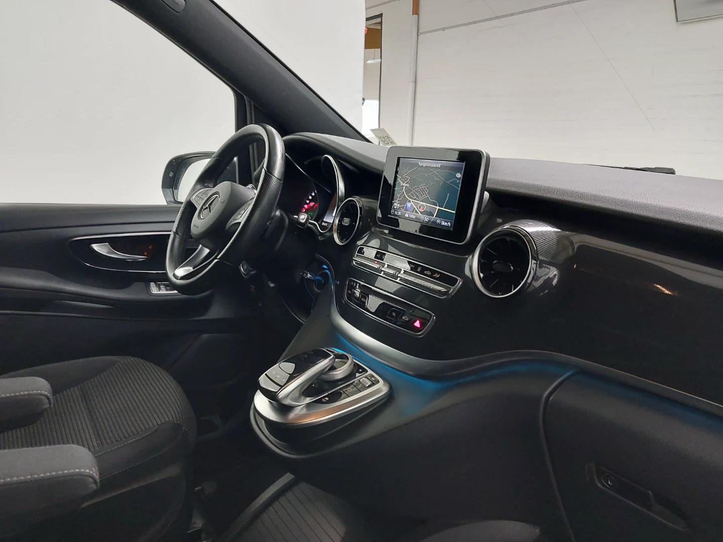 Mercedes-Benz V 250 d lang 4MATIC 9G-TRONIC Edition photo