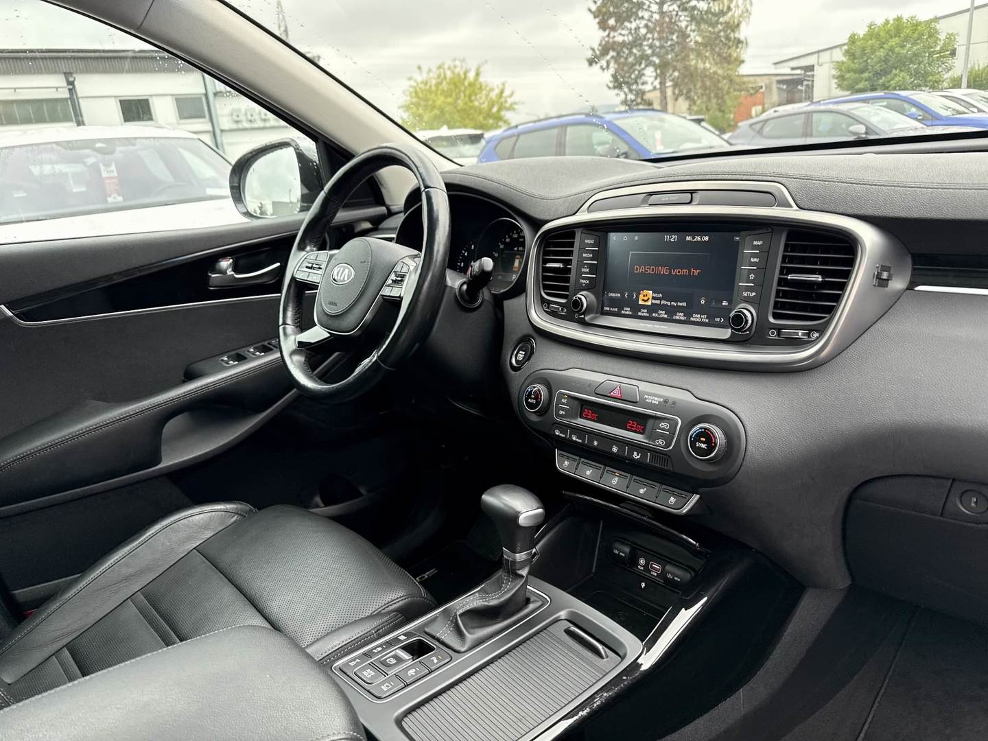 Kia Sorento 2,2 CRDi 4WD DCT Platinum Edition photo