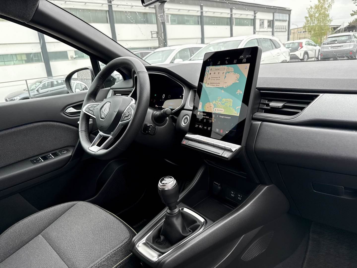 Renault Captur 1,0 TCe Techno photo