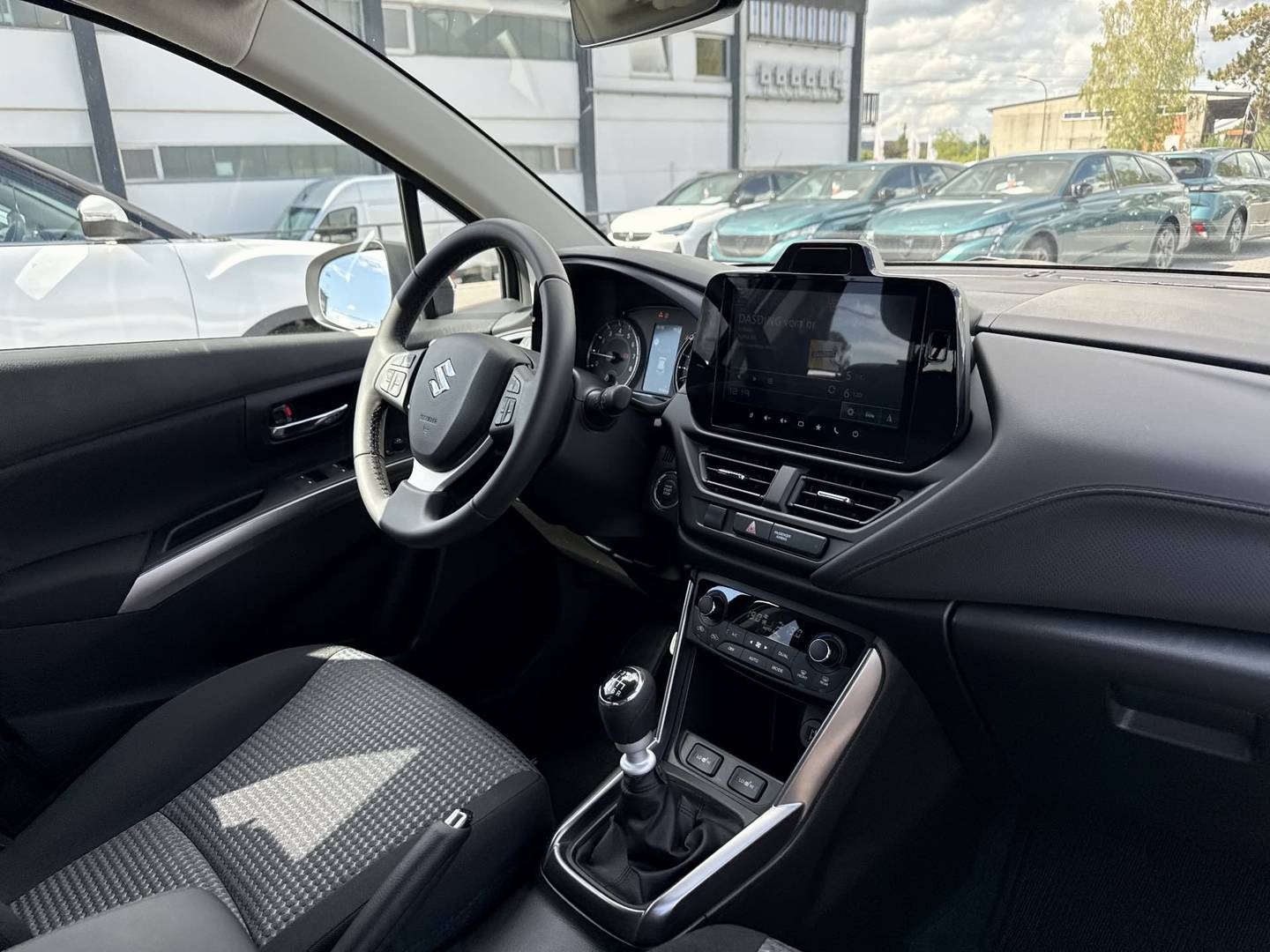 Suzuki S-Cross 1,4 Comfort photo