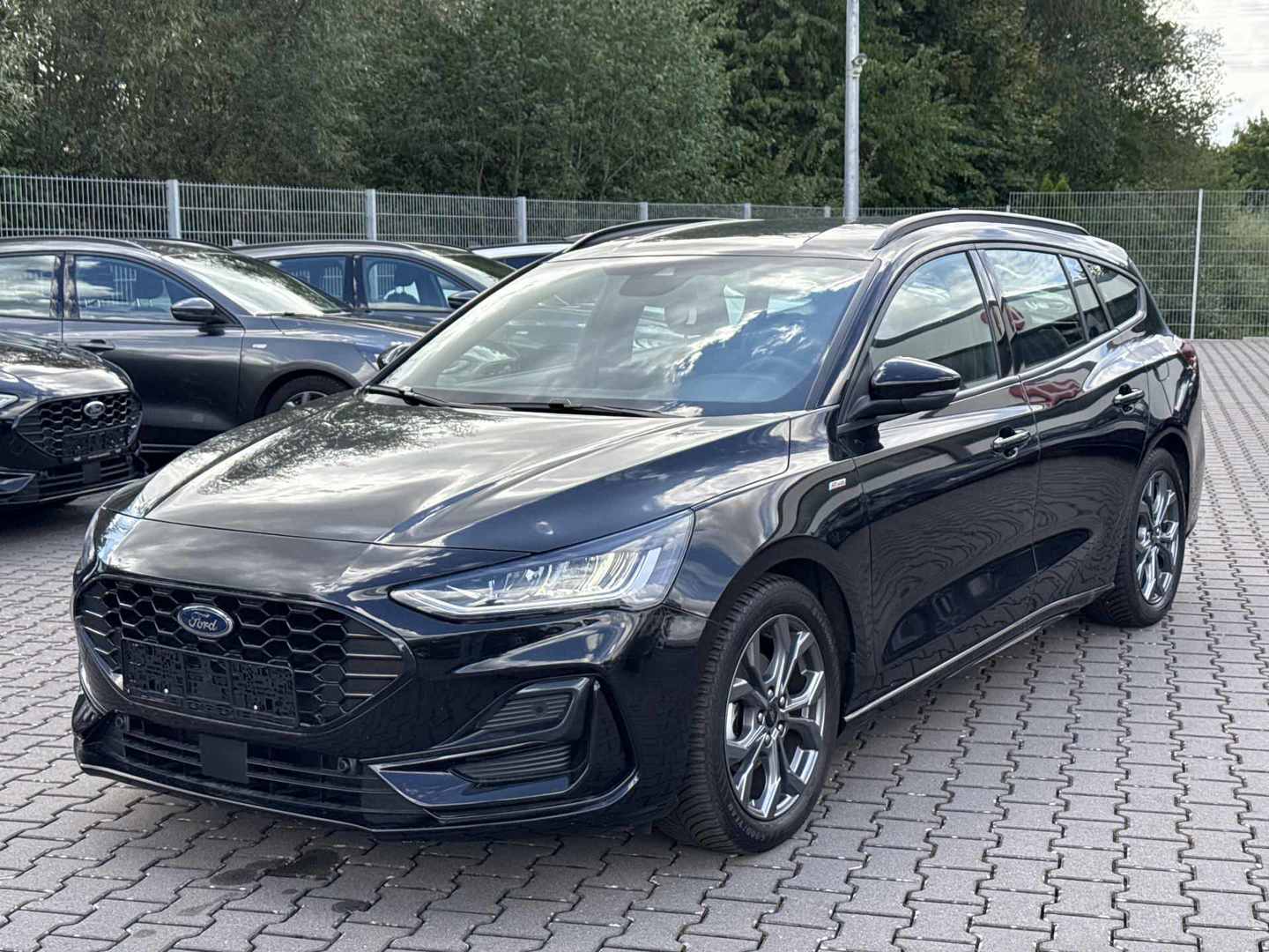 Ford Focus Turnier 1,0 EcoBoost Automatik ST-Line