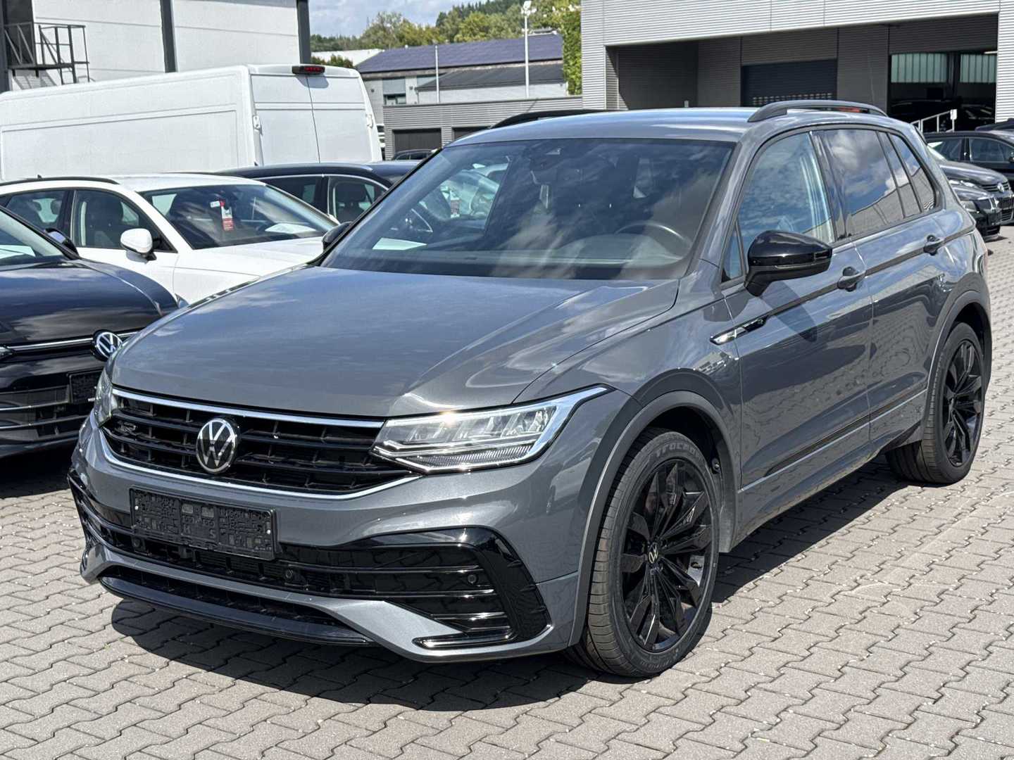 VW Tiguan 2,0 TSI 4MOTION DSG R-Line
