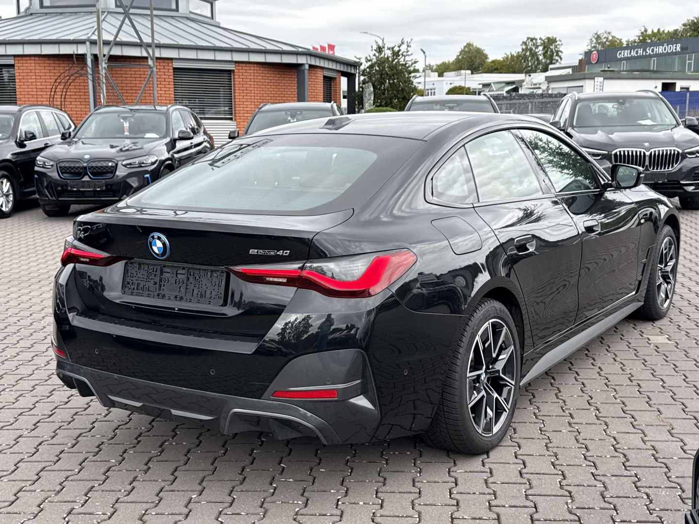 BMW i4 Gran Coupe eDrive40 M-Sportpaket photo