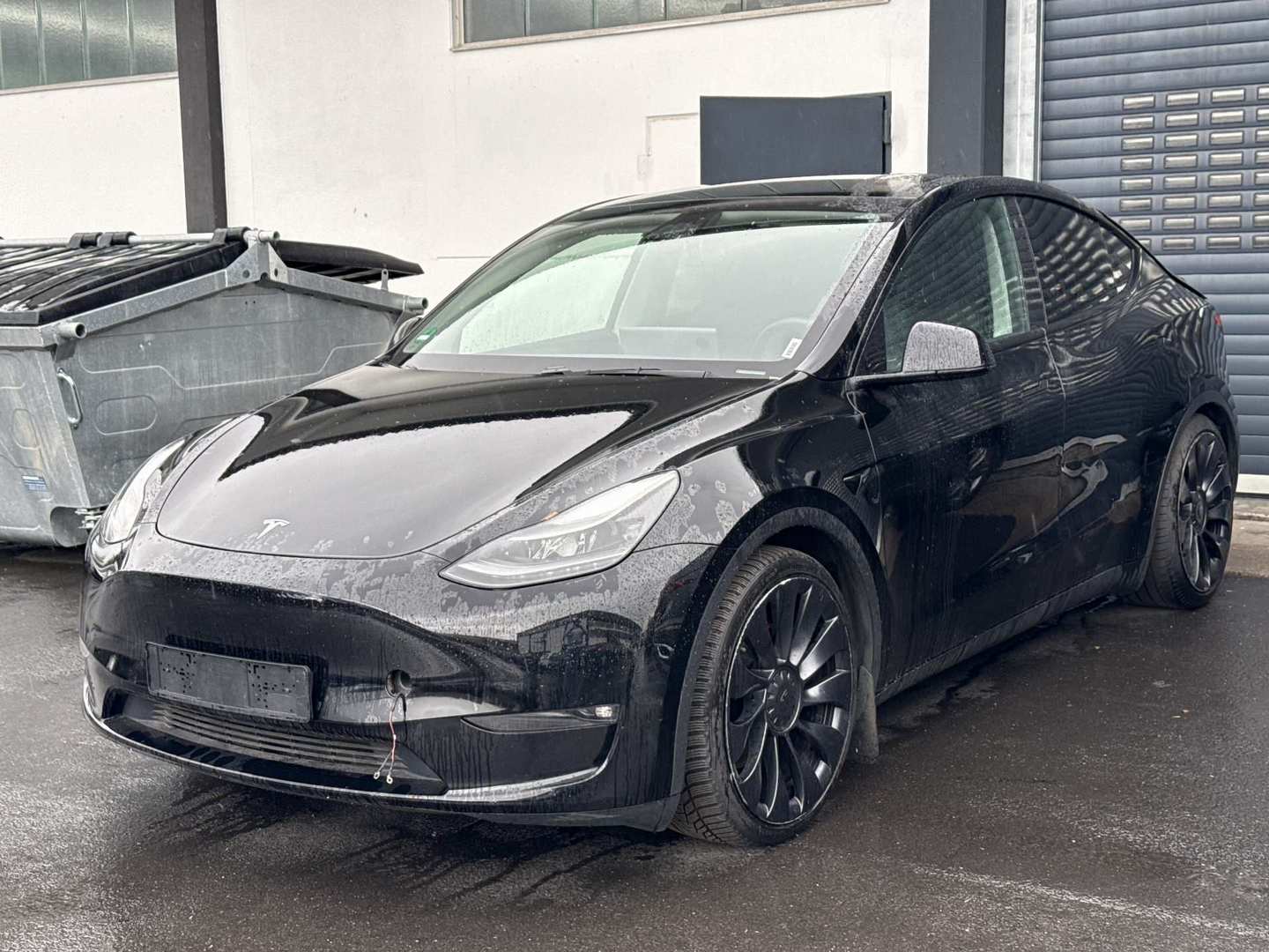 Tesla Model Y Dual Motor Performance