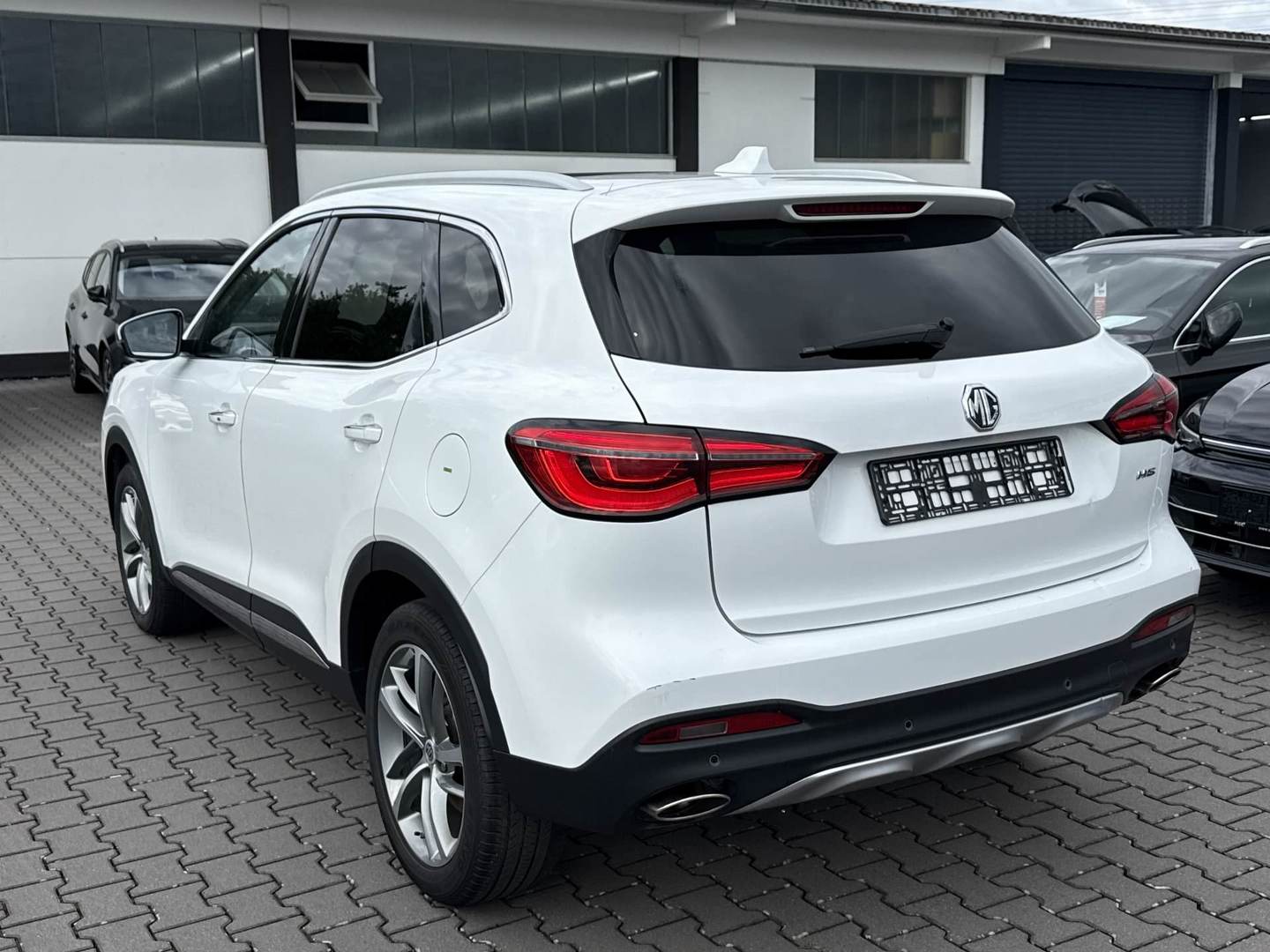 MG HS 1,5 T-GDI Automatik photo