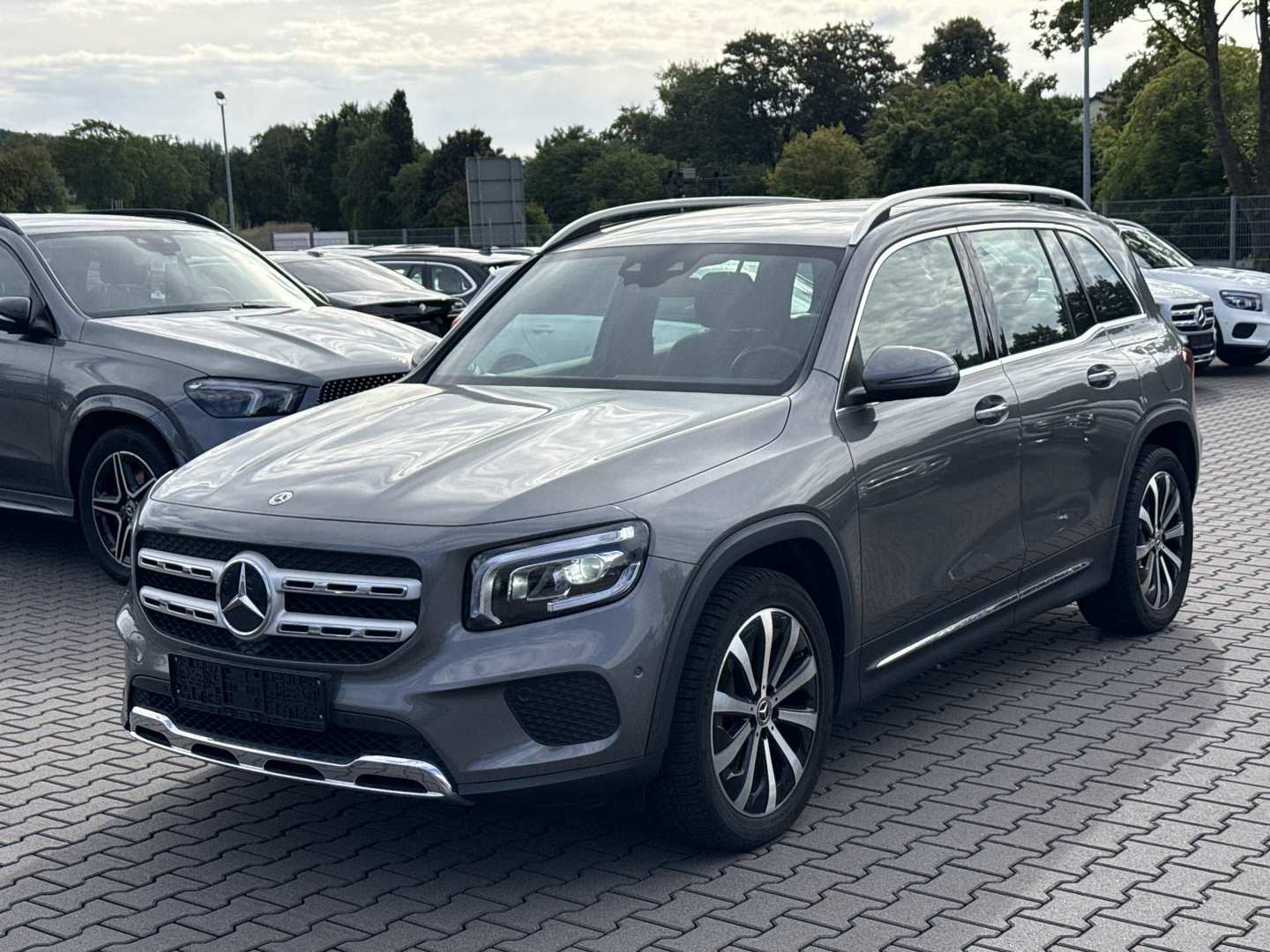 Mercedes-Benz GLB 200 7G-DCT Progressive