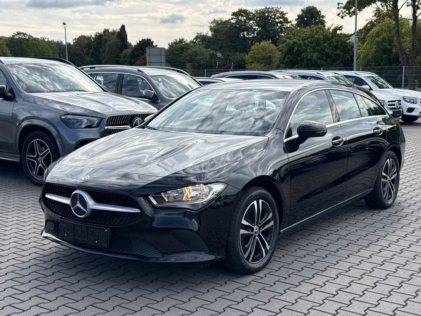 Mercedes-Benz CLA 180 Shooting Brake 7G-DCT