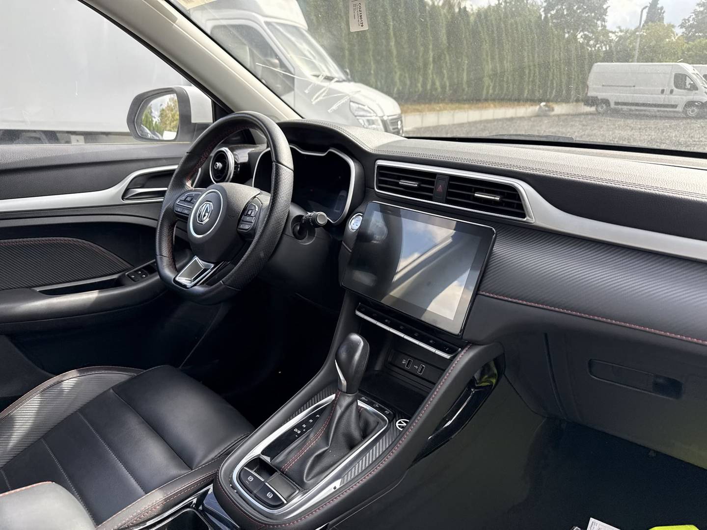 MG ZS 1,0 T-GDI Automatik Luxury photo