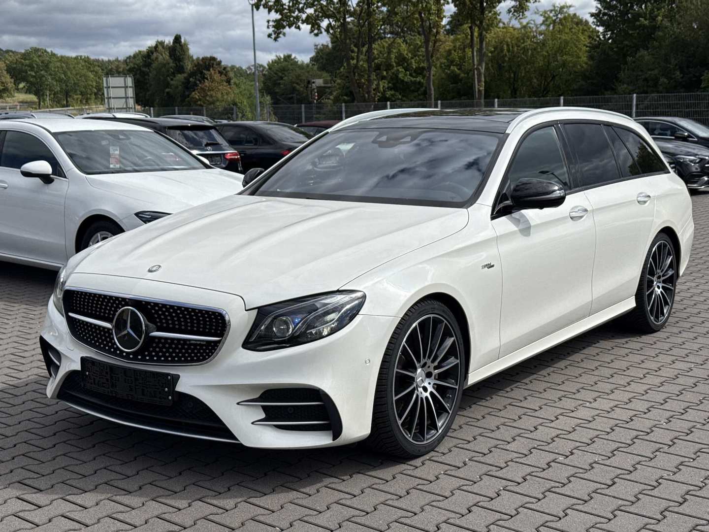Mercedes-Benz E 53 AMG 4MATIC+ 9G-TCT
