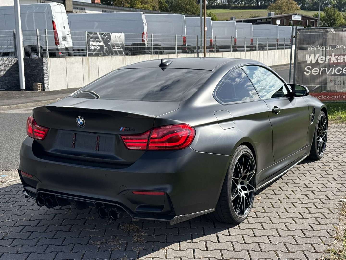 BMW M4 Coupé DKG photo