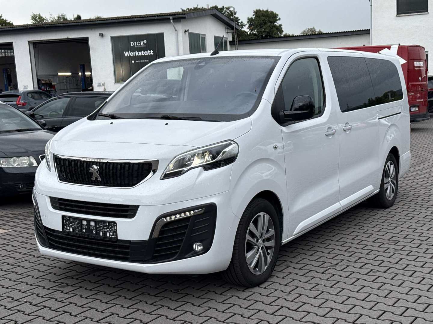 Peugeot Traveller 2,0 Blue-HDI Automatik L3 Allure