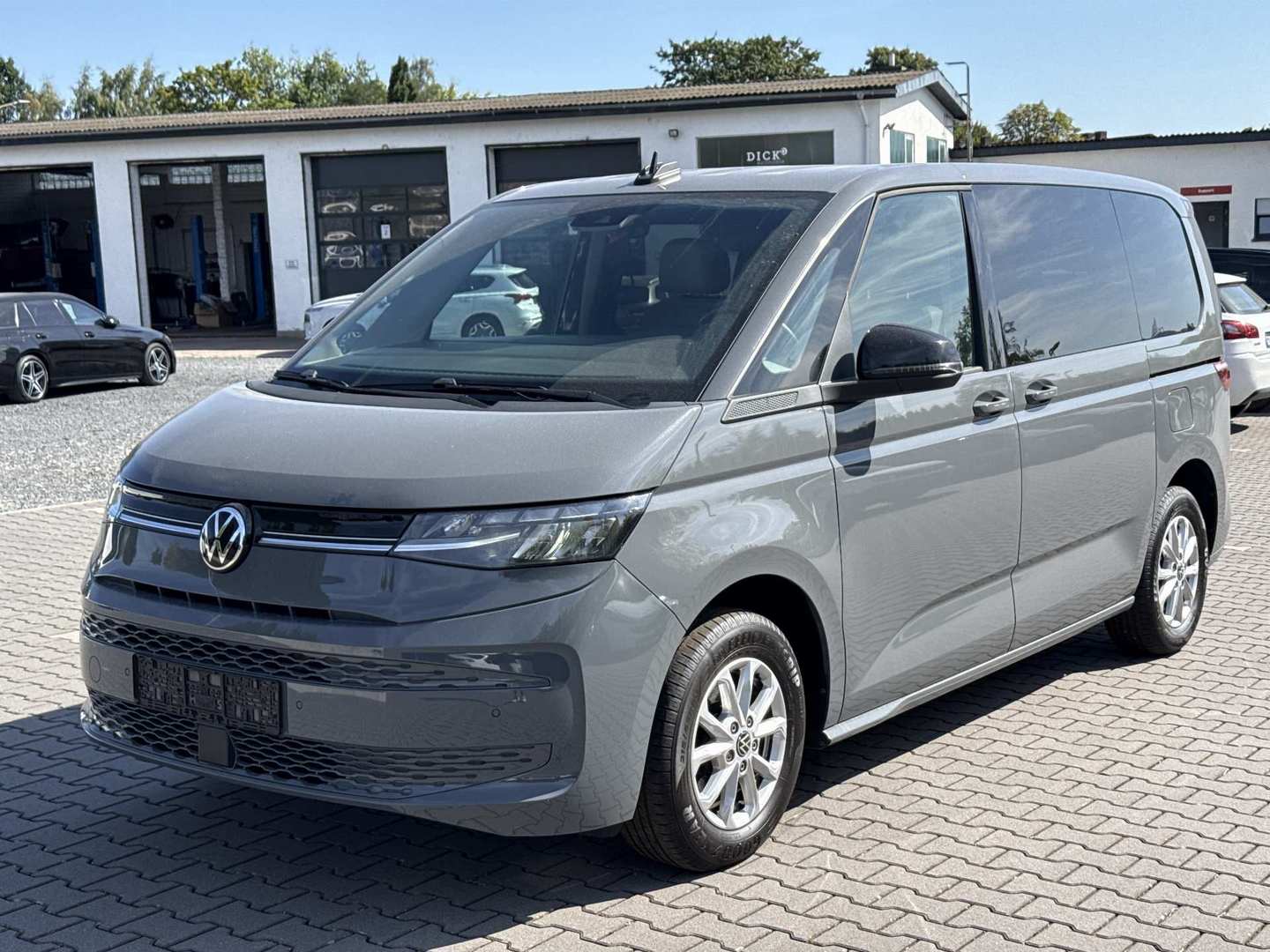 VW Multivan 2,0 TDI DSG Life