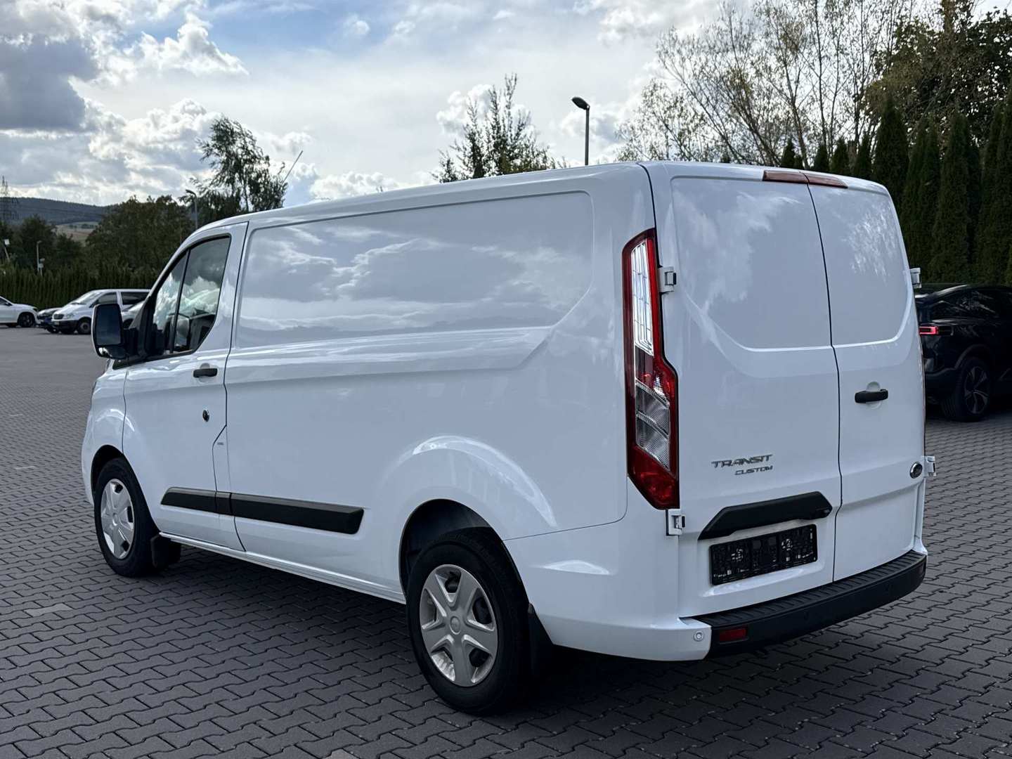 Ford Transit Custom Kasten 300 L1 2,0 TDCI SelectShift Trend photo