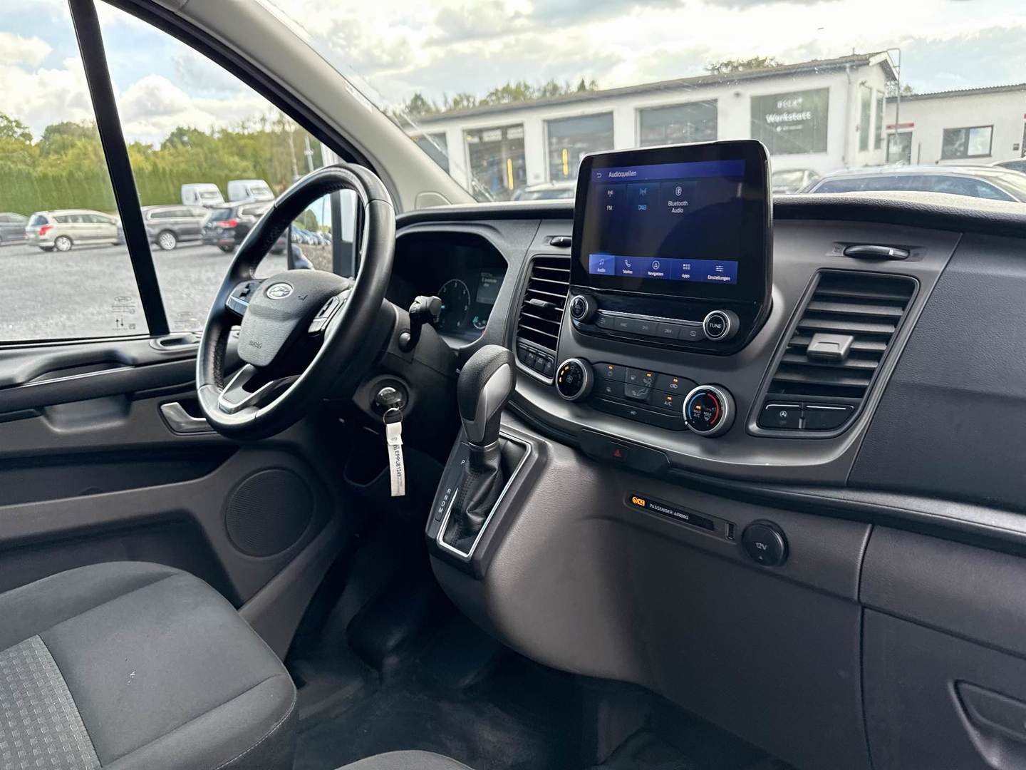Ford Transit Custom Kasten 300 L1 2,0 TDCI SelectShift Trend photo