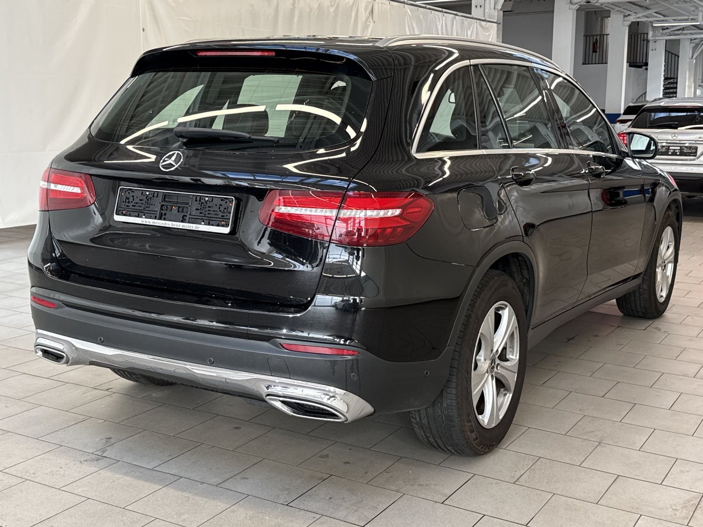 Mercedes-Benz GLC 250 d 4Matic 9G-TRONIC Exclusive photo