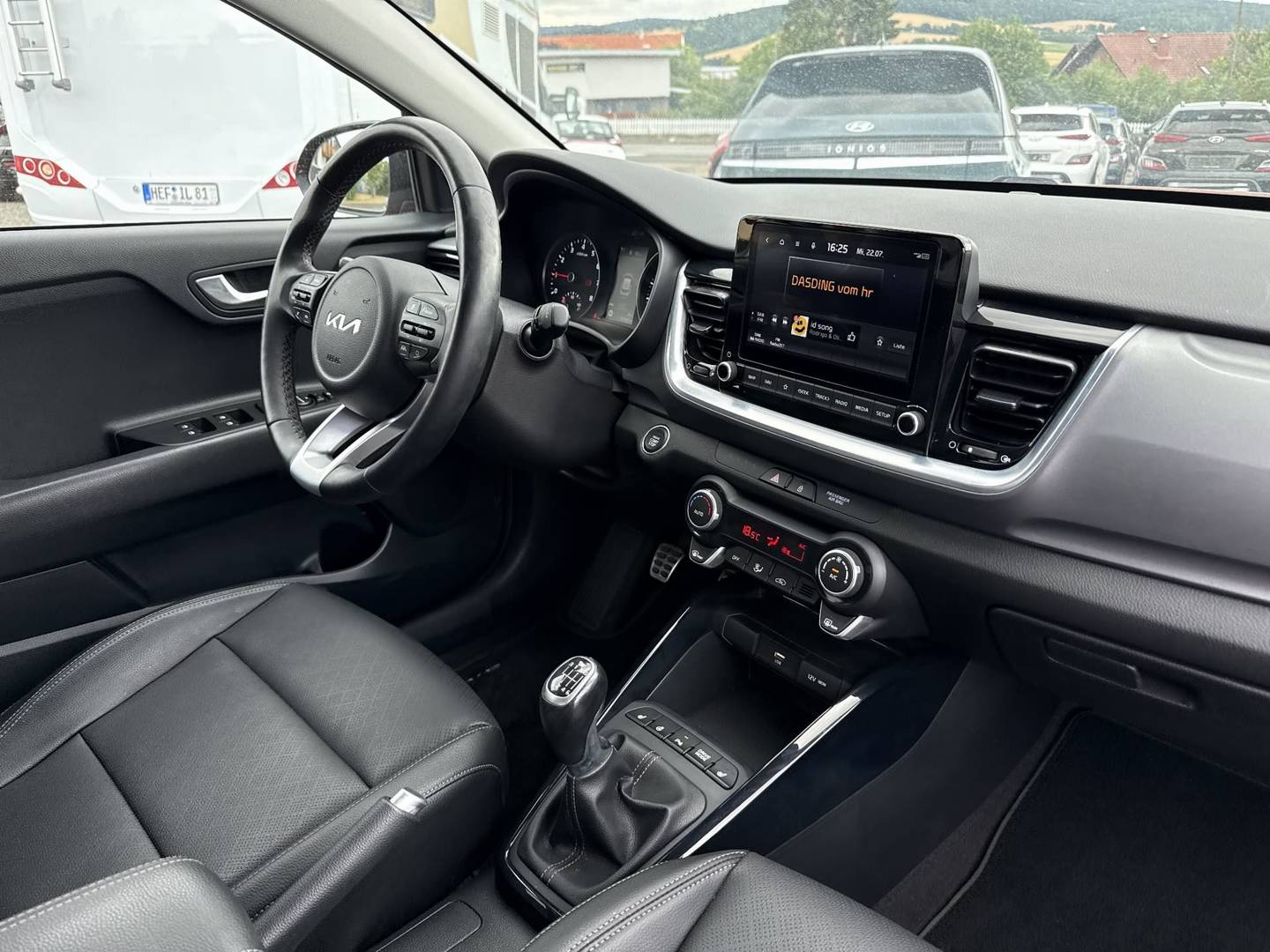 Kia Stonic 1,0 photo