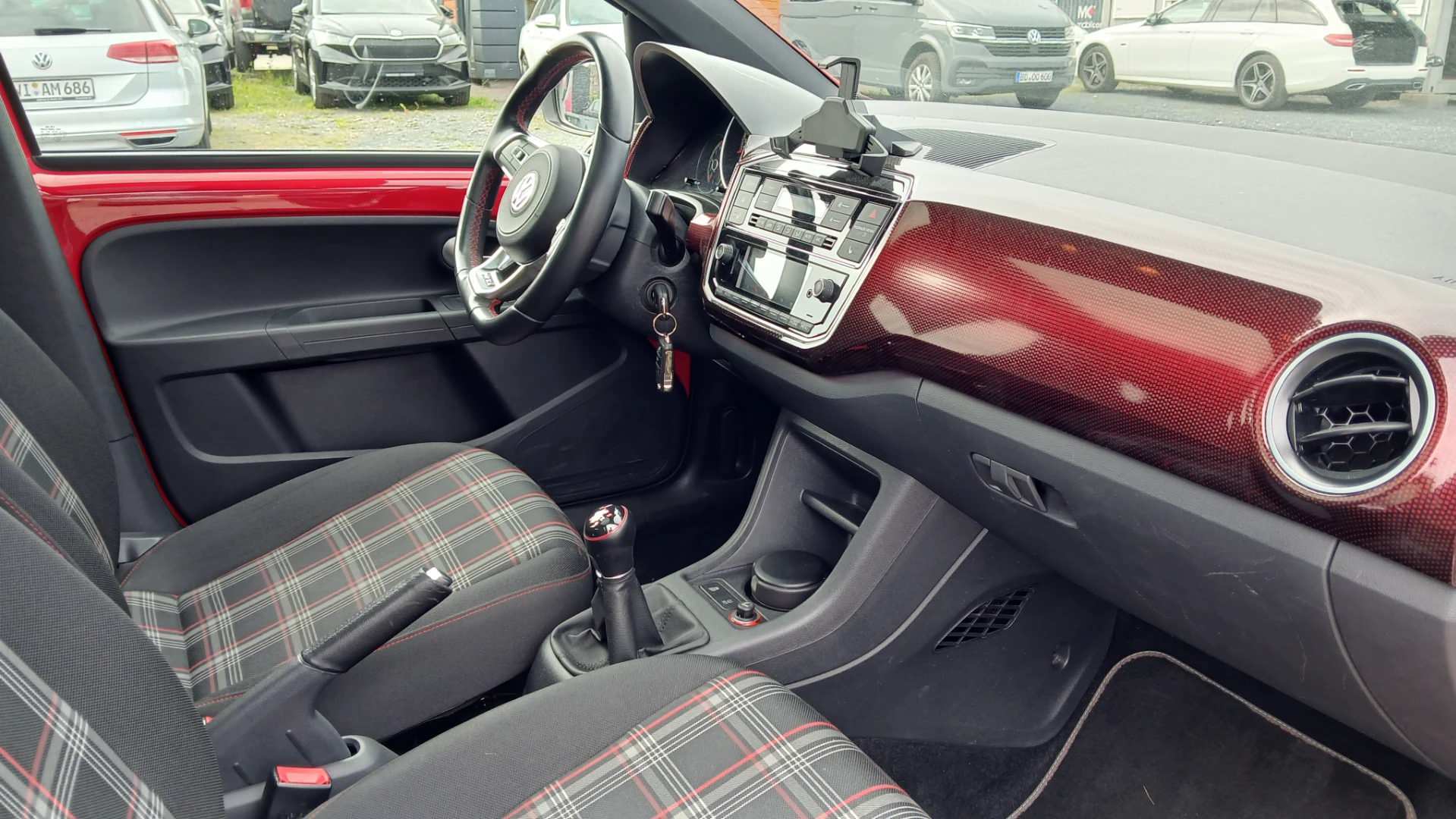 VW up! GTI 1,0 TSI photo