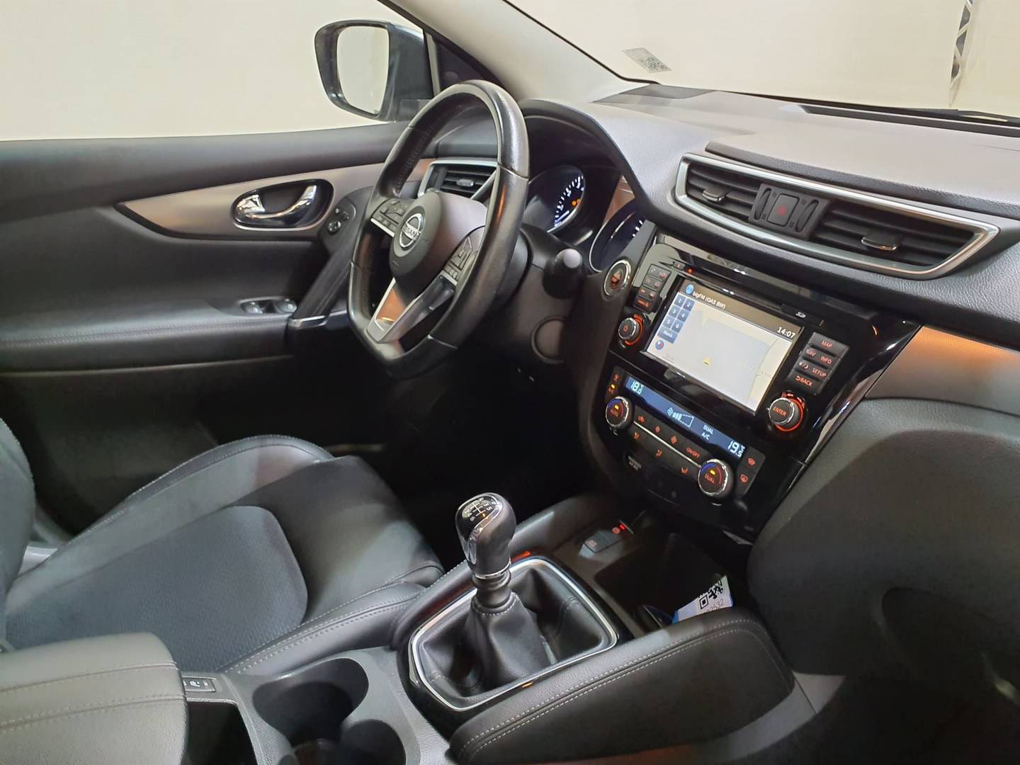 Nissan Qashqai 1,3 DIG-T photo