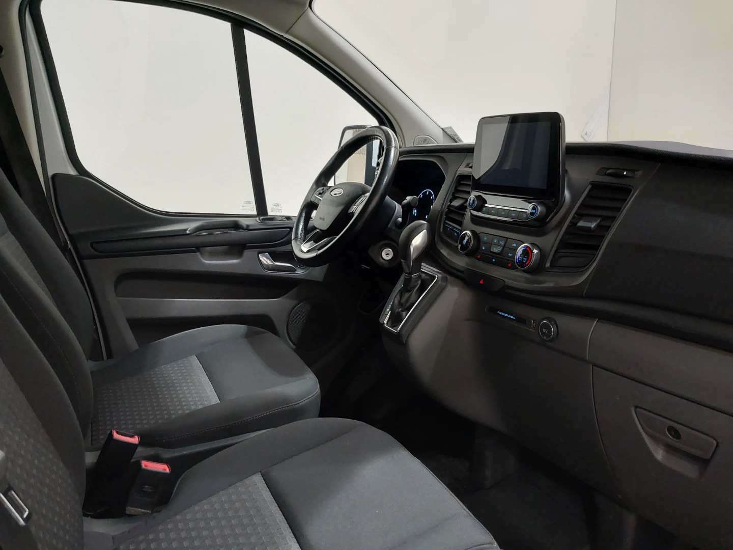 Ford Transit Custom Kasten L2 320 2,0 TDCi SelectShift Trend photo