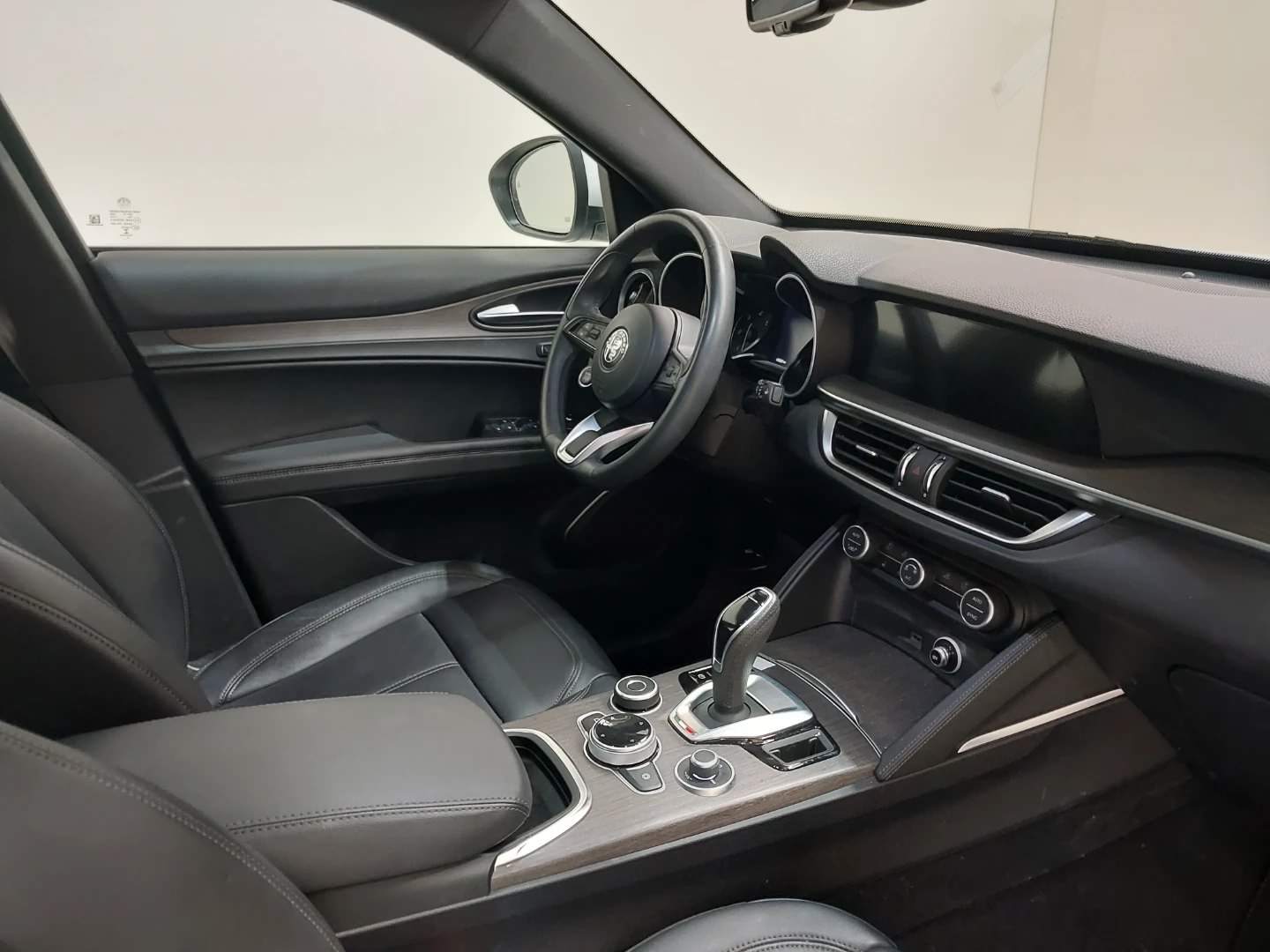 Alfa Romeo Stelvio 2,2 JTDM Q4 Automatik Ti photo