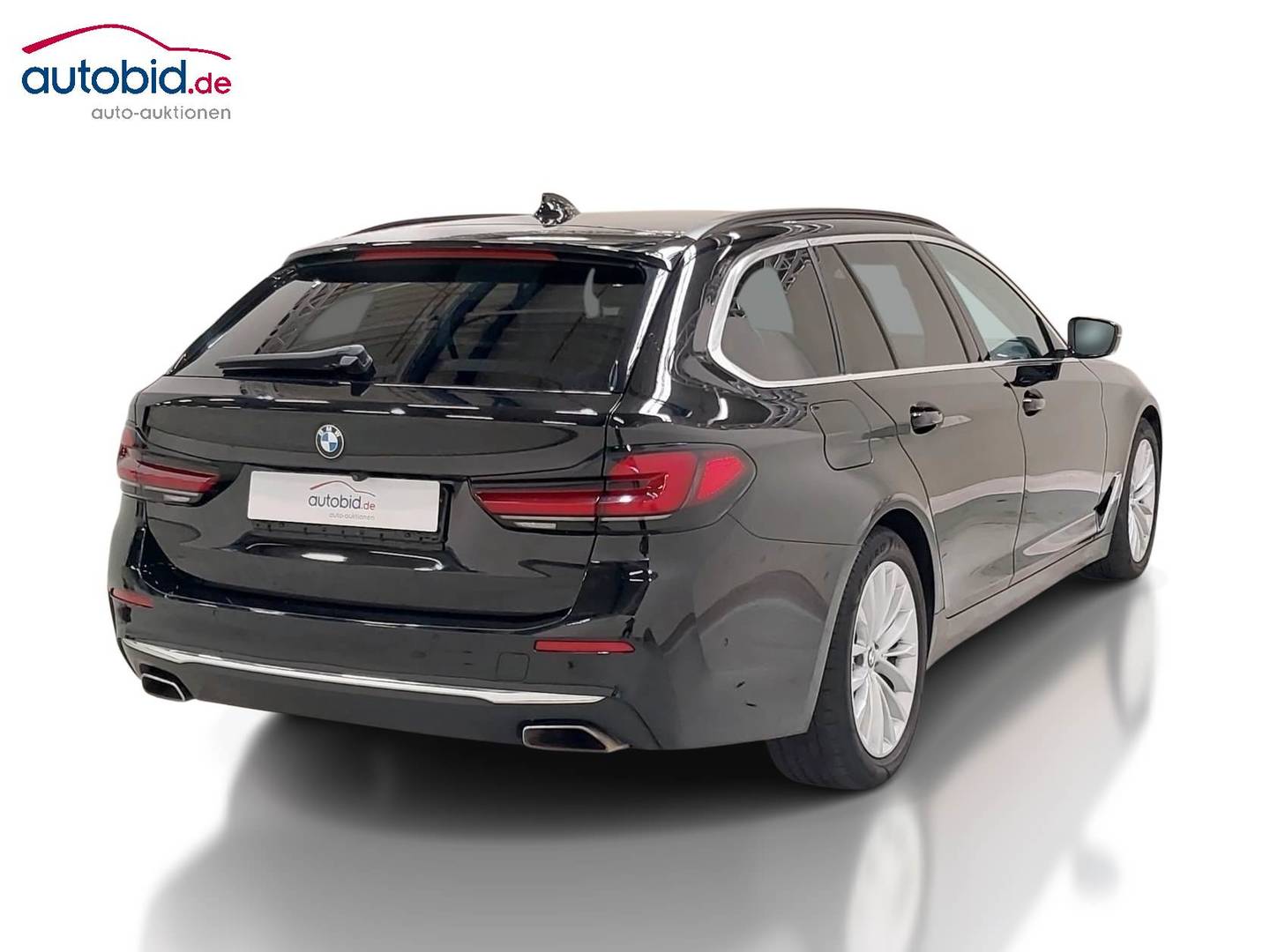 BMW 530d xDrive Touring Steptronic Luxury Line photo