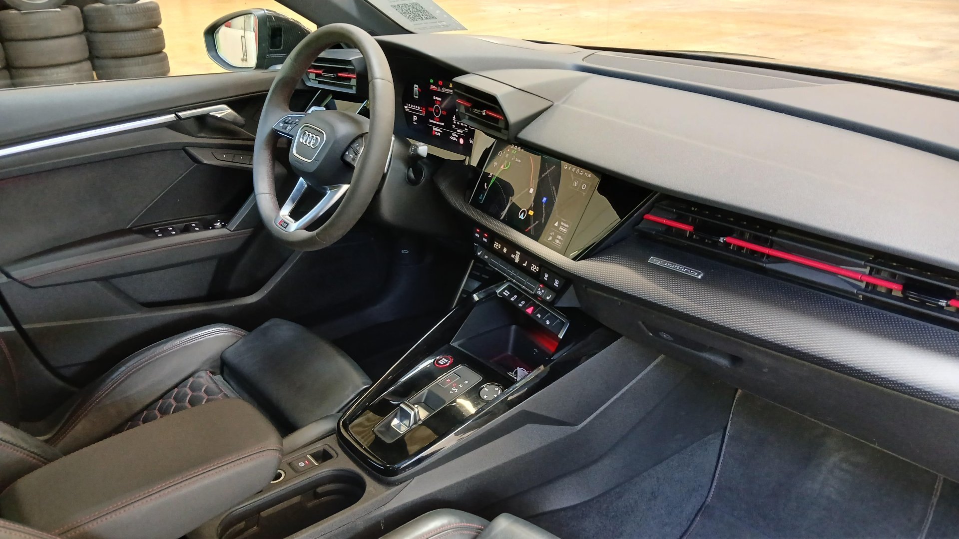 Audi RS 3 Limousine 2,5 TFSI quattro S-tronic photo