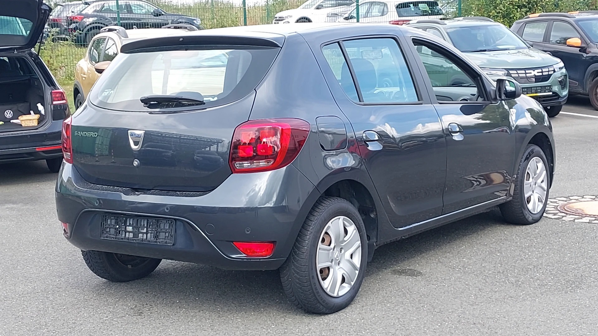 Dacia Sandero 1,0 SCe 75 Comfort photo