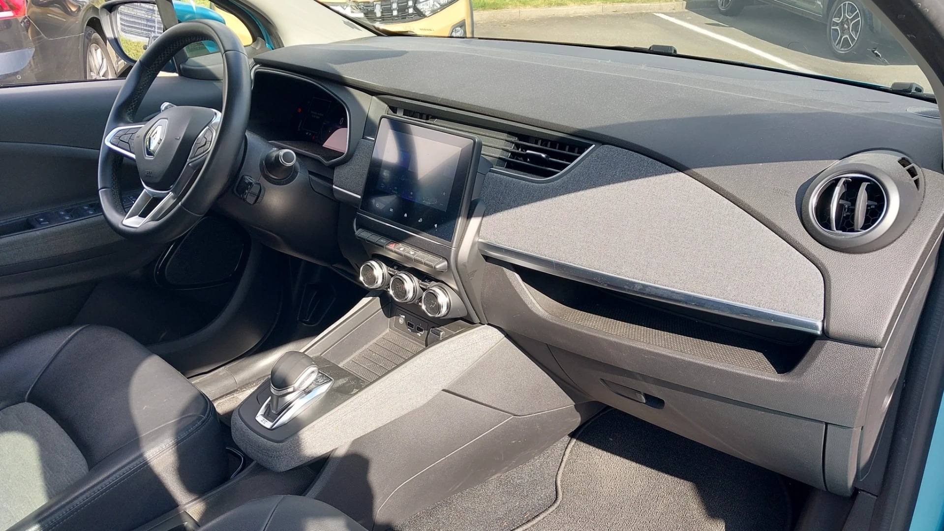 Renault Zoe R135/Z.E. 50 Intens photo