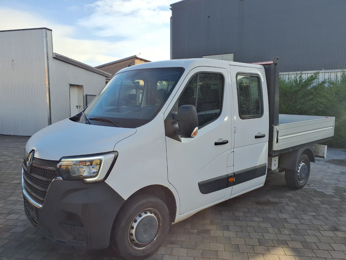 Renault Master DoKa Pritsche 2,3 DCi 150 FAP