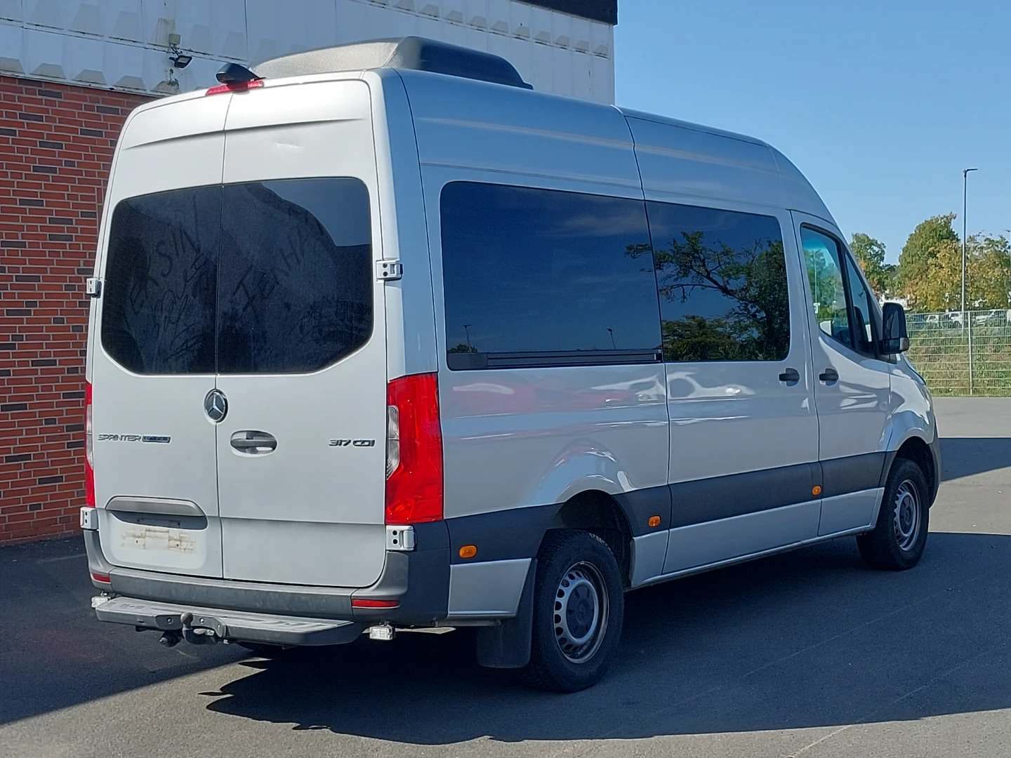 Mercedes-Benz Sprinter Tourer 317 CDI Automatik photo