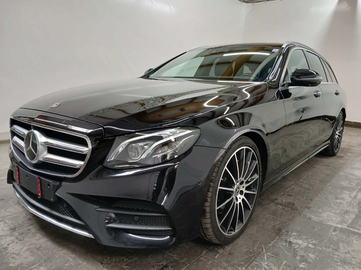 Mercedes-Benz E 220 d T 4MATIC 9G-TRONIC AMG Line
