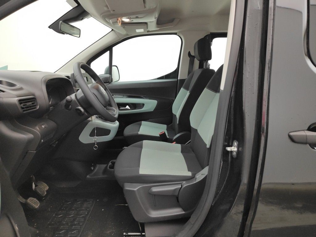 Citroën Berlingo Multispace 1.2 PureTech 110 MAN6 S&S Live M 5d photo