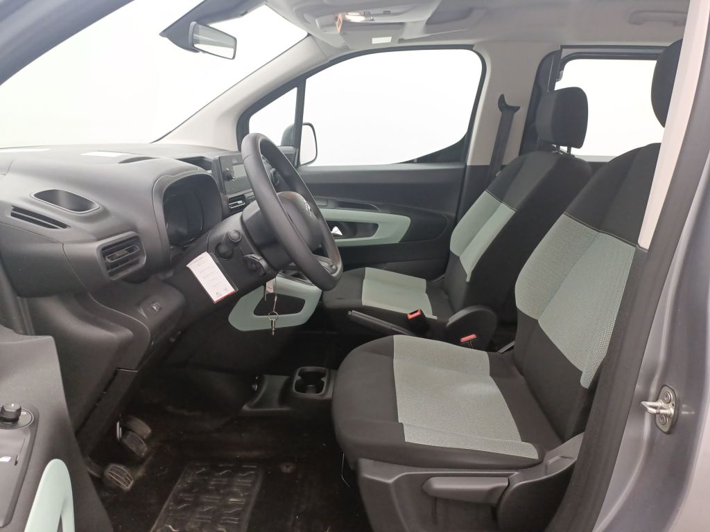 Citroën Berlingo Multispace 1.2 PureTech 110 MAN6 S&S Live M 5d photo