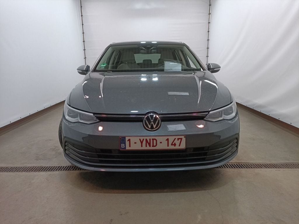 Volkswagen Golf VIII 1.5 eTSI 110kW Life DSG 5d photo