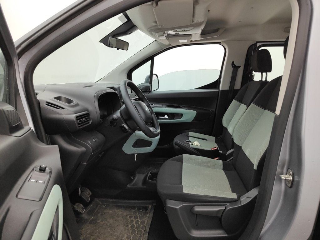 Citroën Berlingo Multispace 1.2 PureTech 110 MAN6 S&S Live M 5d photo