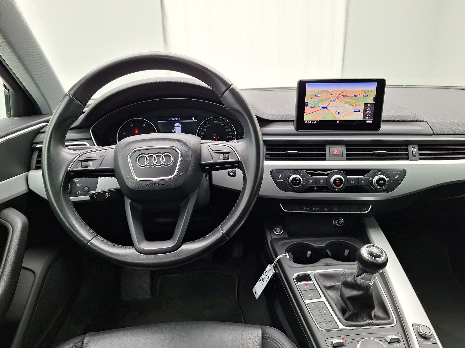 Audi, A4 Avant '15, Audi A4 Avant 2.0 TDi 90kW 5d photo