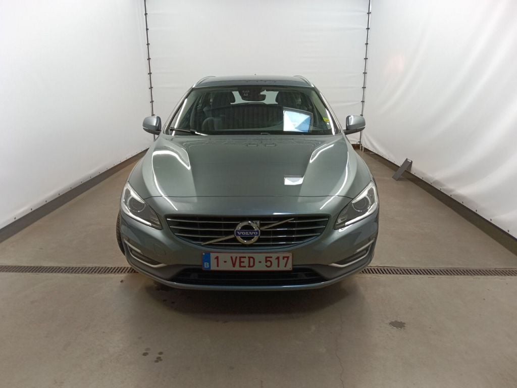 Volvo V60 D4 Inscription 5d photo