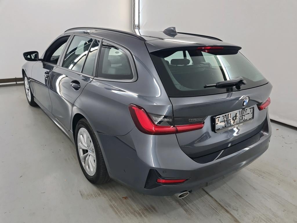 BMW 3-serie 2.0 318DA (100KW) TOURING Model Advantage Business photo