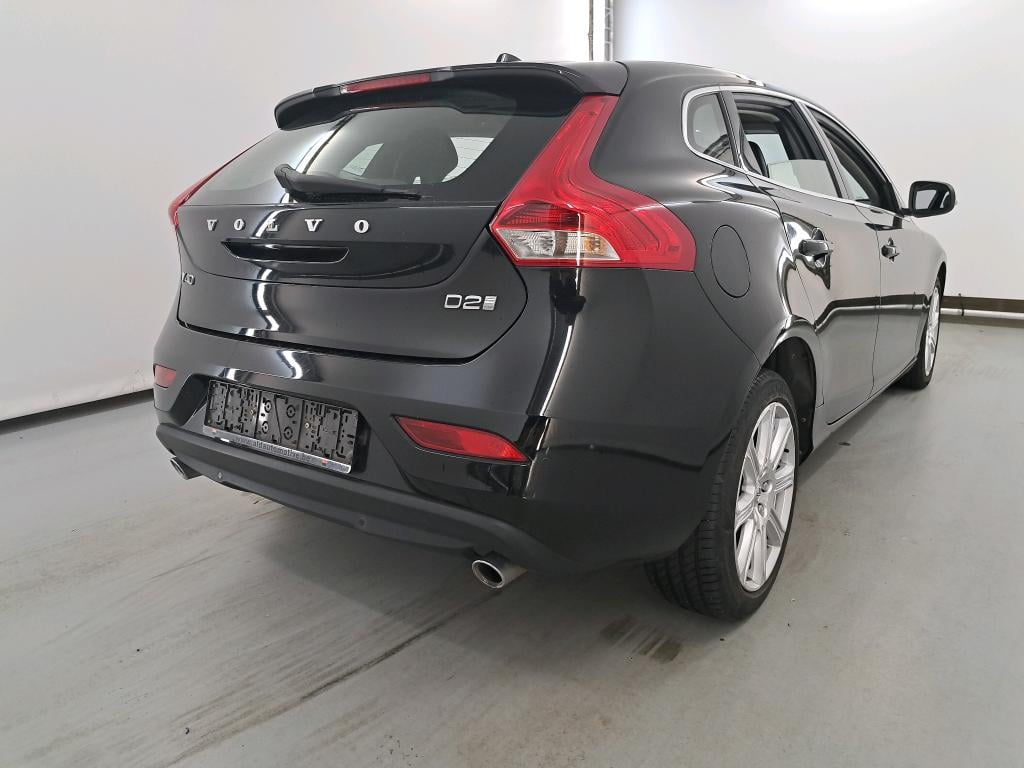 VOLVO V40 DIESEL - 2016 2.0 D2 Inscription Proffesional photo