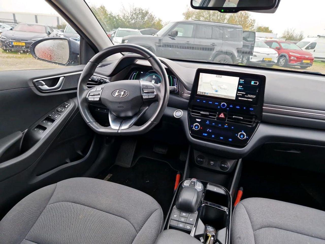 HYUNDAI IONIQ Comfort EV 38 kWh photo