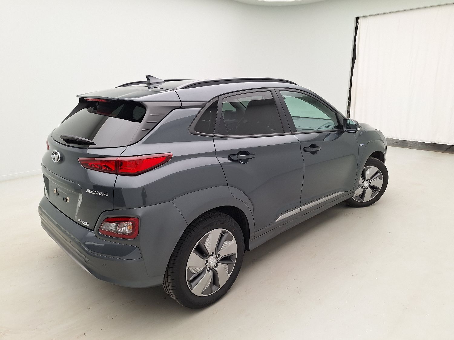 Hyundai, Kona '17, Hyundai Kona Electric Sky 64kWh 5d photo