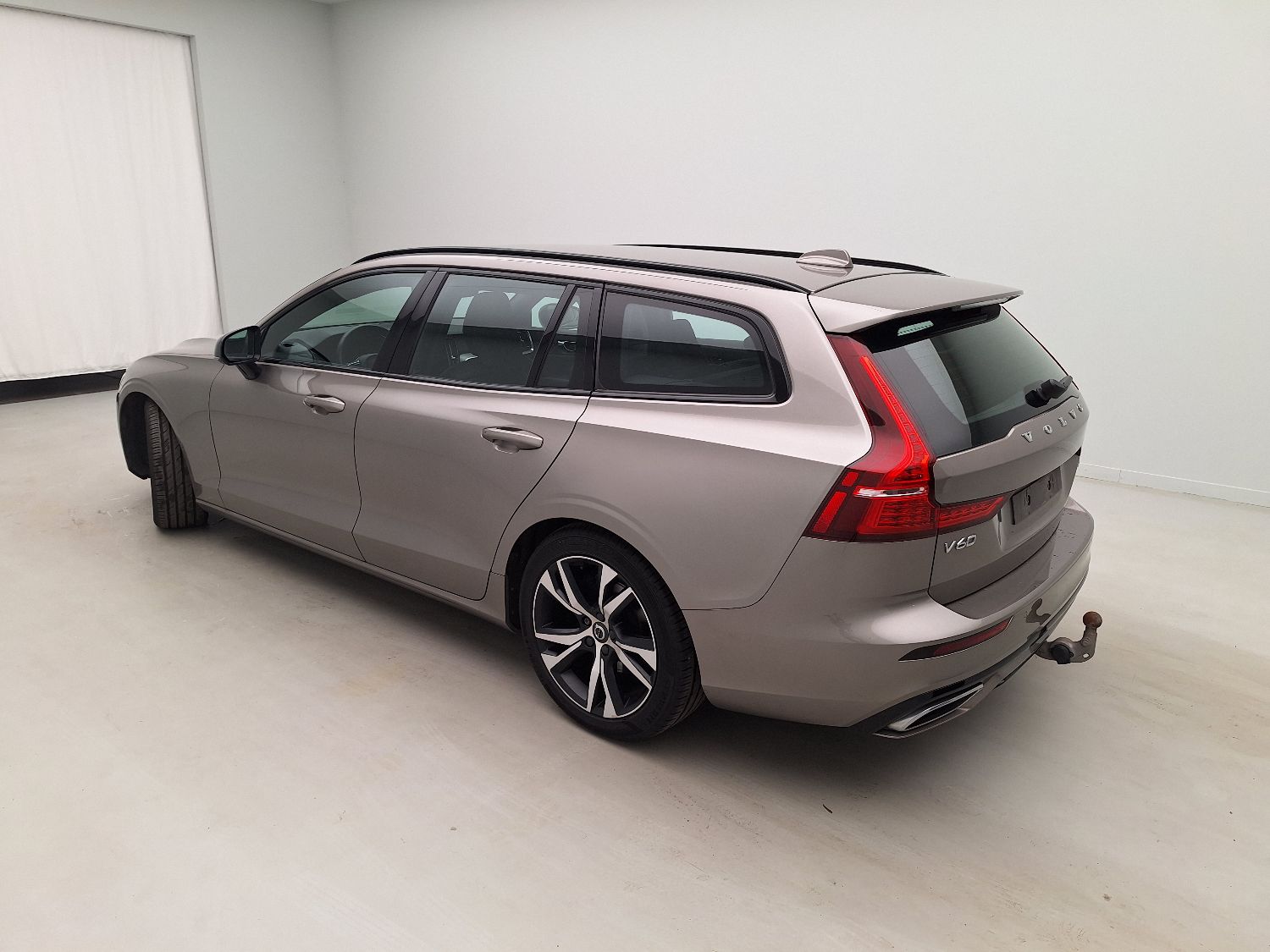 Volvo, V60 '18, Volvo V60 D3 R-Design 5d photo