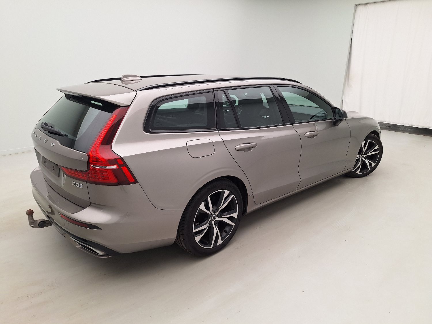 Volvo, V60 '18, Volvo V60 D3 R-Design 5d photo