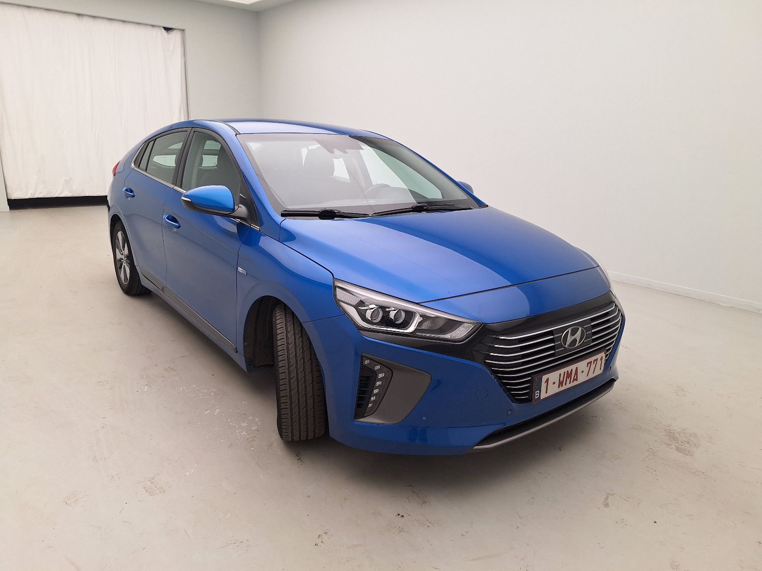 Hyundai, Ioniq '16, Hyundai Ioniq 1.6 Plug-in Hybride Premium 5d photo