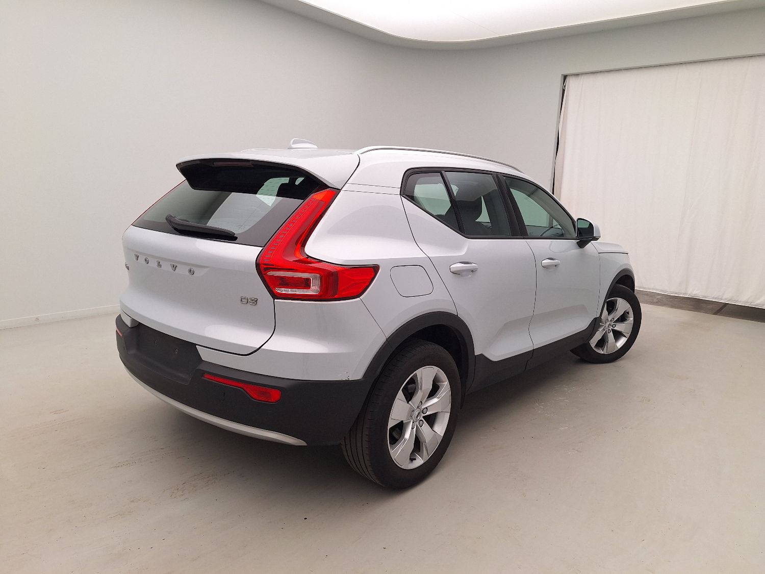 Volvo, XC40 '17, Volvo XC40 D3 Momentum Pro 5d photo