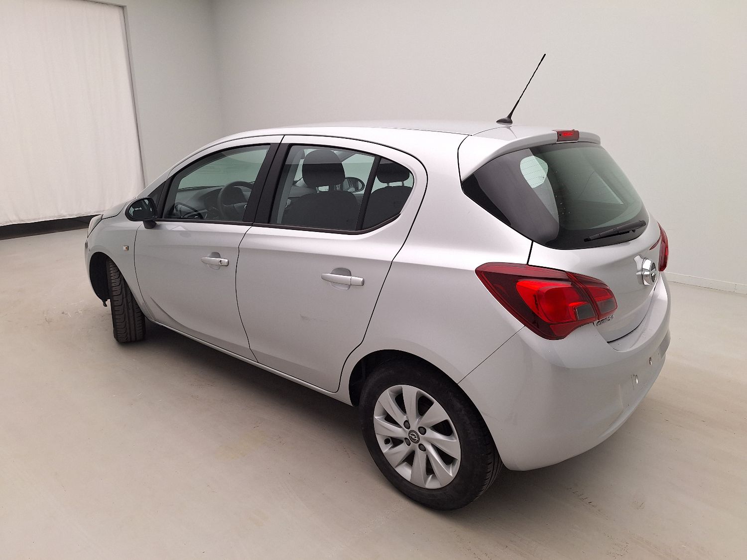 Opel, Corsa 3/5drs '14, Opel Corsa 1.4 66kW Enjoy 5d photo