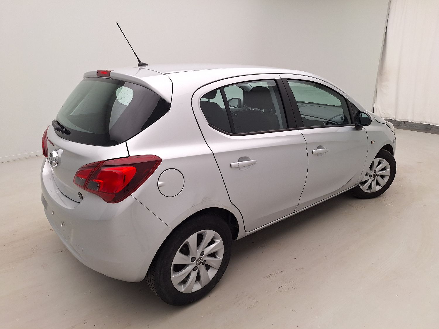 Opel, Corsa 3/5drs '14, Opel Corsa 1.4 66kW Enjoy 5d photo