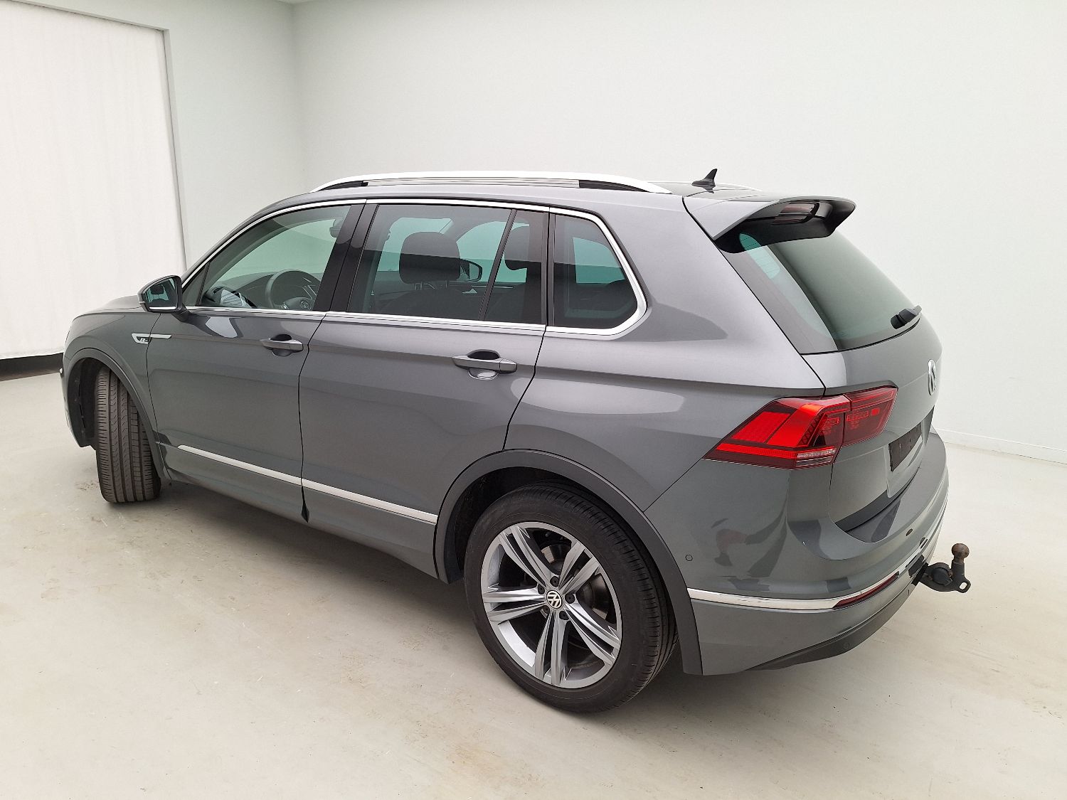 VW, Tiguan '16, Volkswagen Tiguan 1.5 TSI ACT OPF 110kW DSG Platin photo